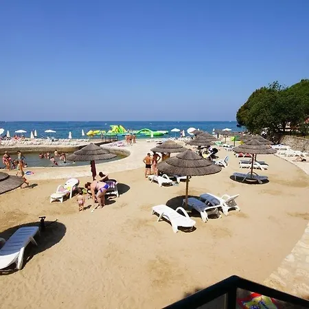 Apartamento In With Loggia, Air Conditioning, Wifi, Washing Machine Poreč